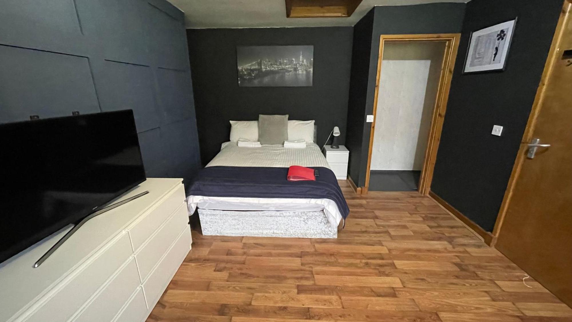 Bryn Bettws Lodge 포트탤벗 외부 사진